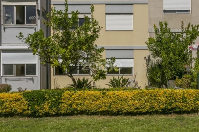 Apartamento T3 para Venda em Lordelo do Ouro e Massarelos
