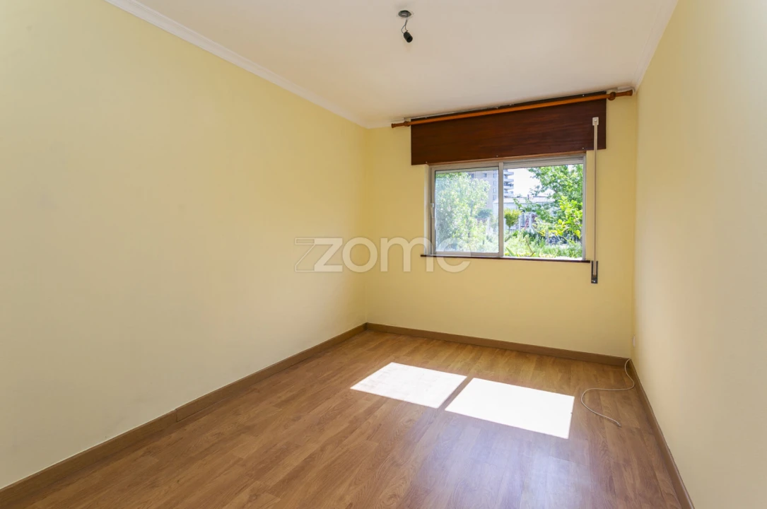 Apartamento T3 para Venda em Lordelo do Ouro e Massarelos Foto 13
