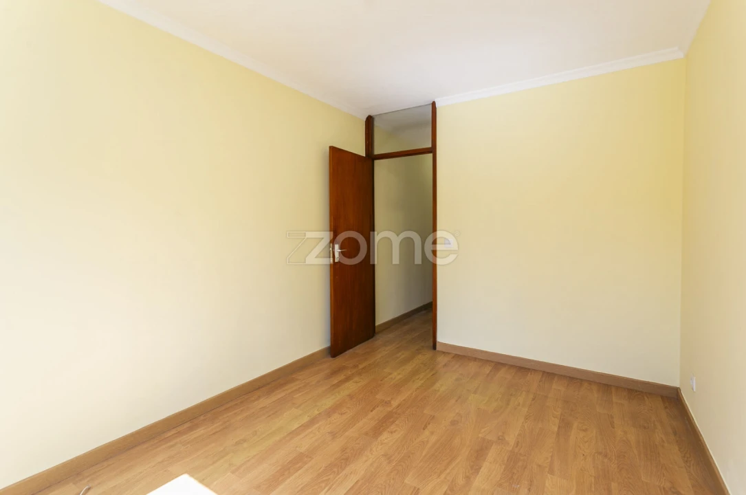 Apartamento T3 para Venda em Lordelo do Ouro e Massarelos Foto 14