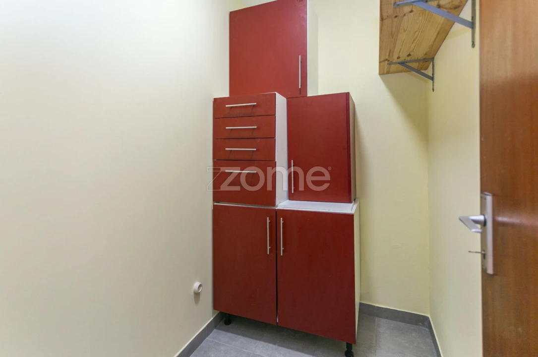 Apartamento T3 para Venda em Lordelo do Ouro e Massarelos Foto 17