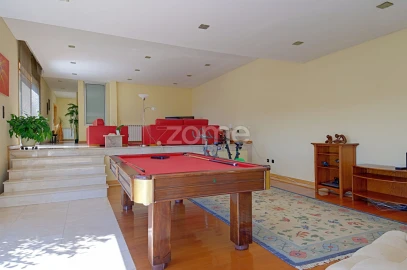 Moradia T4 para Venda em Folhadela