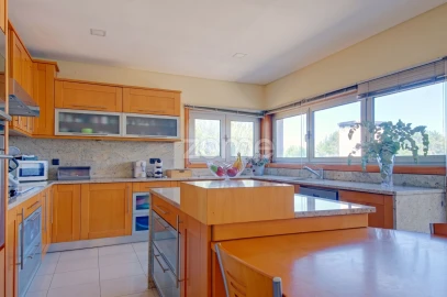 Moradia T4 para Venda em Folhadela