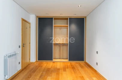 Apartamento T1 para Arrendamento em Grijó e Sermonde