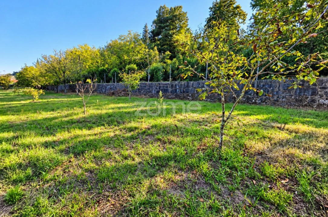 Terreno para Venda em Santo Tirso, Couto (Santa Cristina e São Miguel) e Burgães Foto 12