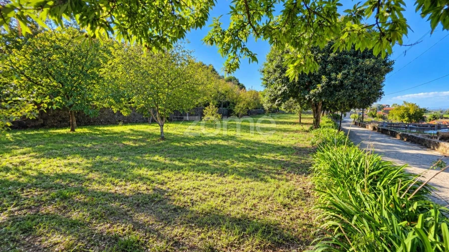 Terreno para Venda em Santo Tirso, Couto (Santa Cristina e São Miguel) e Burgães
