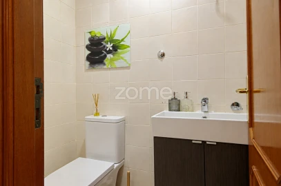 Apartamento T2 para Venda em Mafamude e Vilar do Paraíso