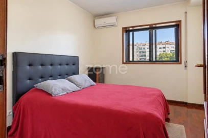 Apartamento T2 para Venda em Mafamude e Vilar do Paraíso