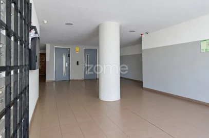 Apartamento T2 para Venda em Mafamude e Vilar do Paraíso