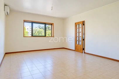 Apartamento T2 para Venda em Mafamude e Vilar do Paraíso