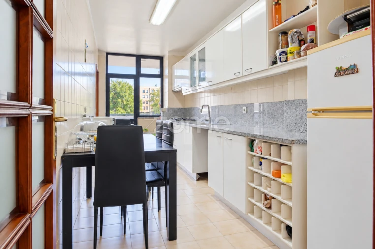 Apartamento T2 para Venda em Mafamude e Vilar do Paraíso Foto 9