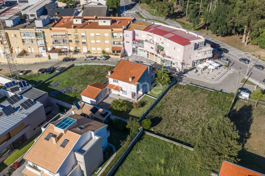 Moradia T4 para Venda em São João da Madeira Foto 53