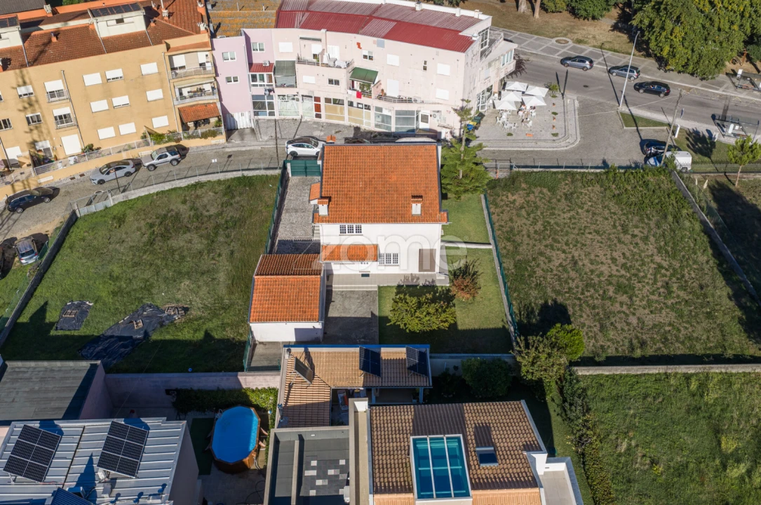 Moradia T4 para Venda em São João da Madeira Foto 52