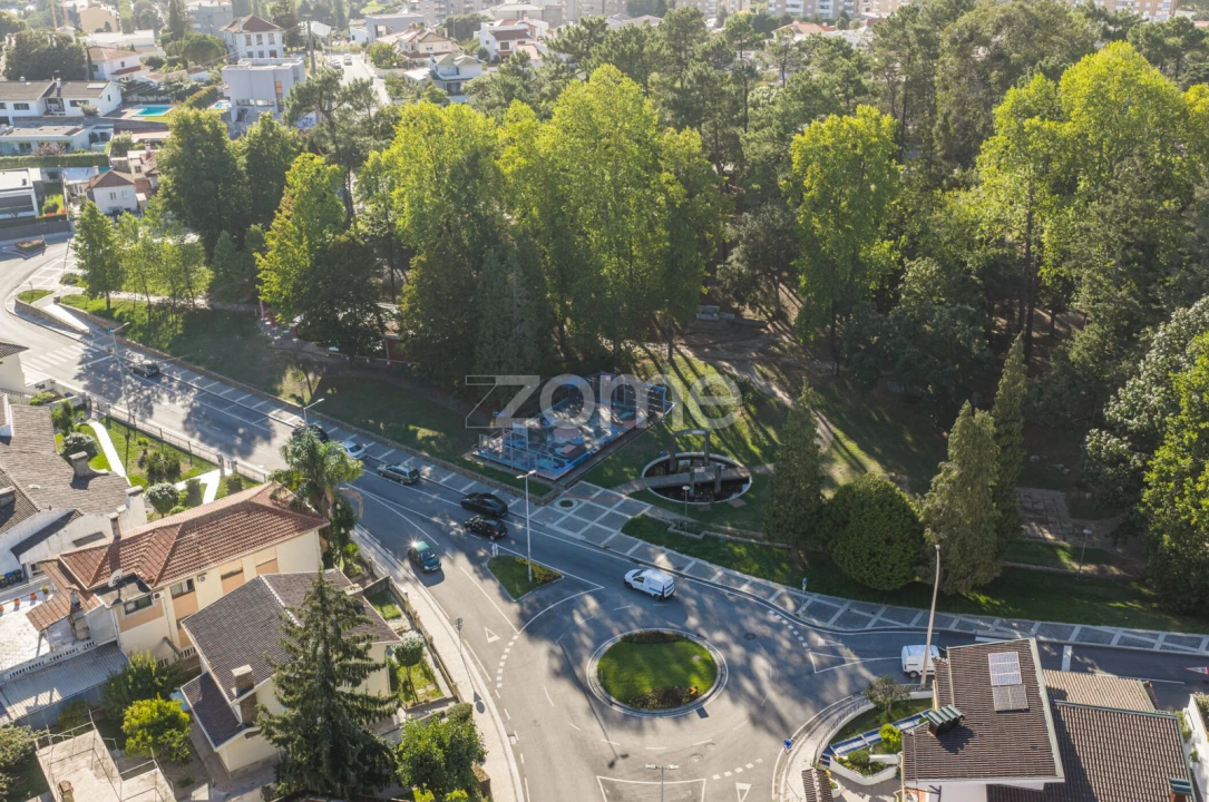 Moradia T4 para Venda em São João da Madeira Foto 49