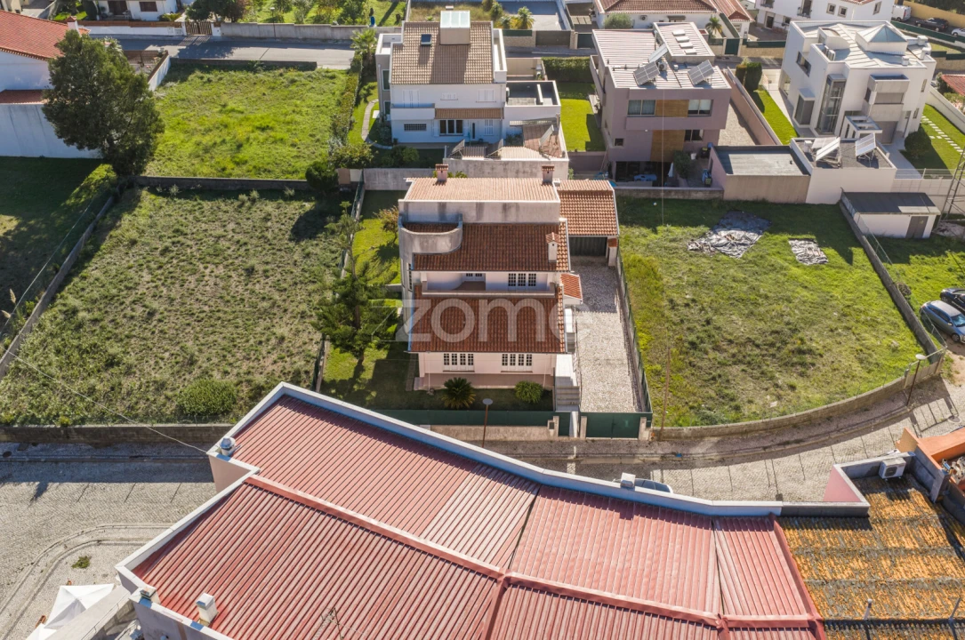 Moradia T4 para Venda em São João da Madeira Foto 48