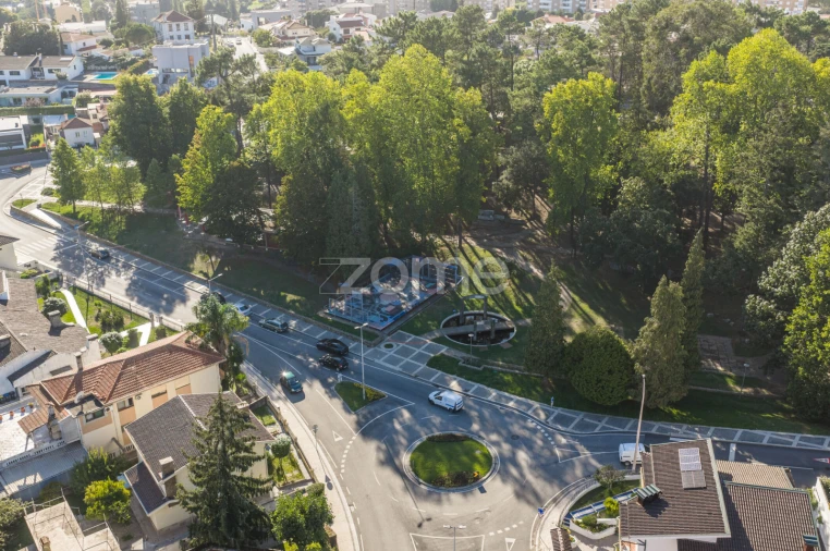 Moradia T4 para Venda em São João da Madeira Foto 49