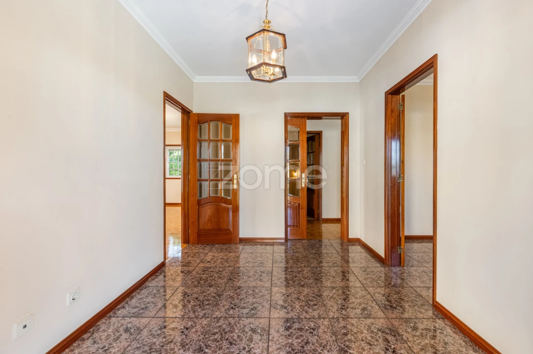 Moradia T4 para Venda em São João da Madeira Foto 28
