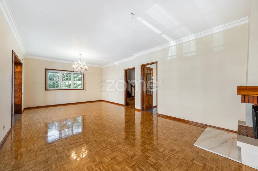 Moradia T4 para Venda em São João da Madeira Foto 5