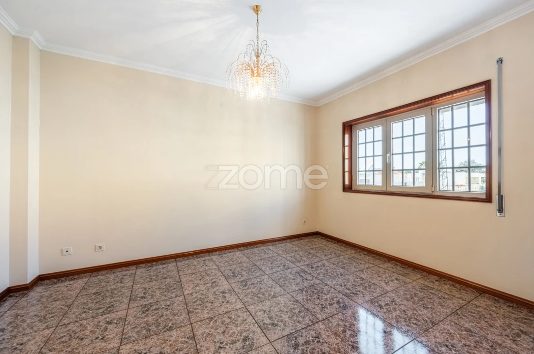 Moradia T4 para Venda em São João da Madeira Foto 27