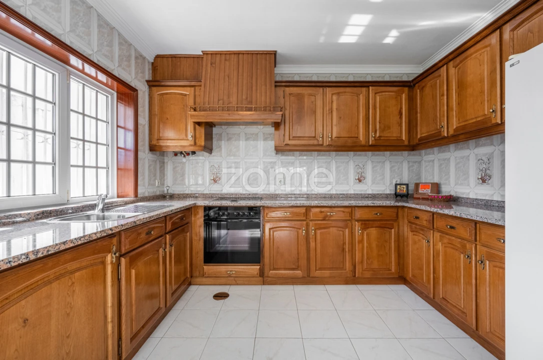 Moradia T4 para Venda em São João da Madeira Foto 7