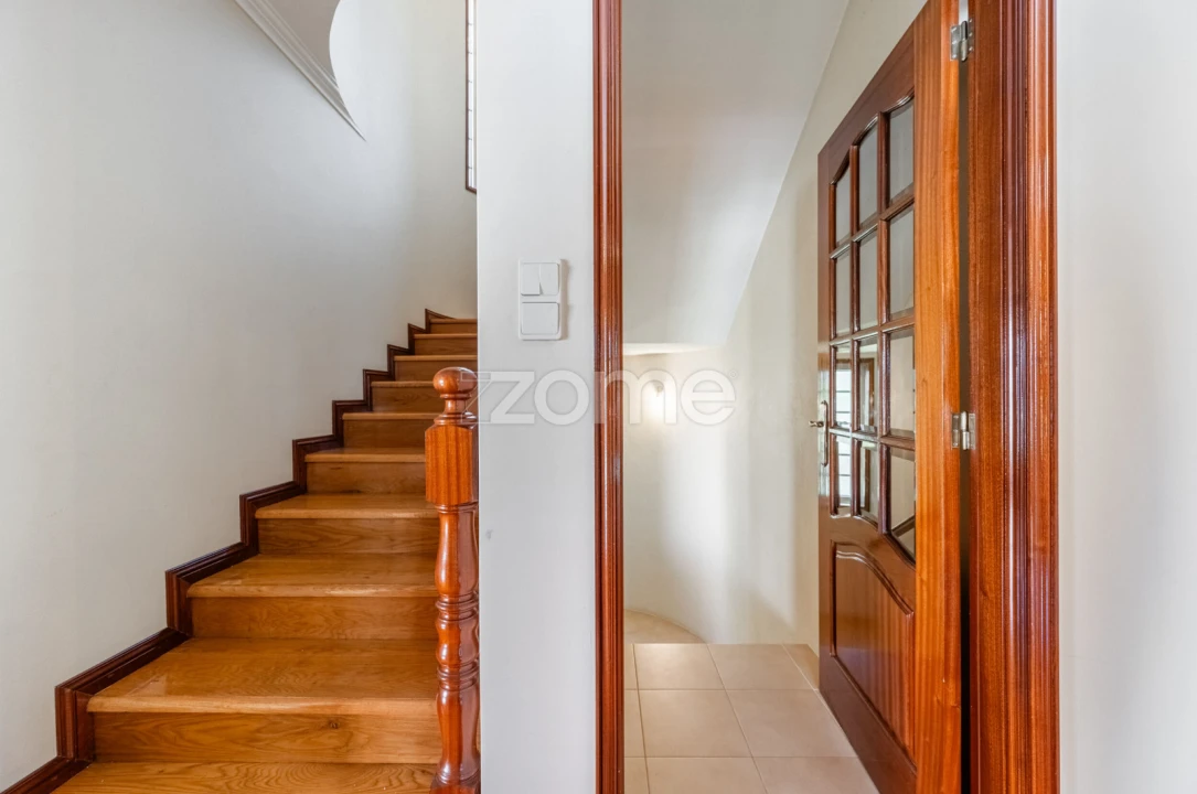 Moradia T4 para Venda em São João da Madeira Foto 24