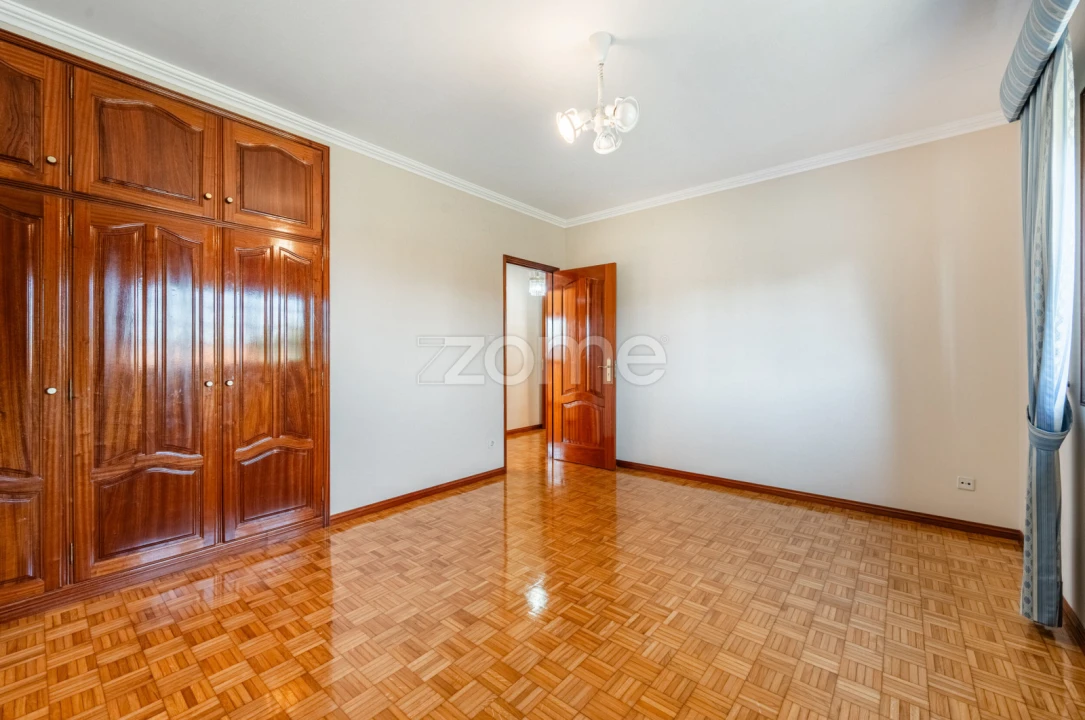 Moradia T4 para Venda em São João da Madeira Foto 22