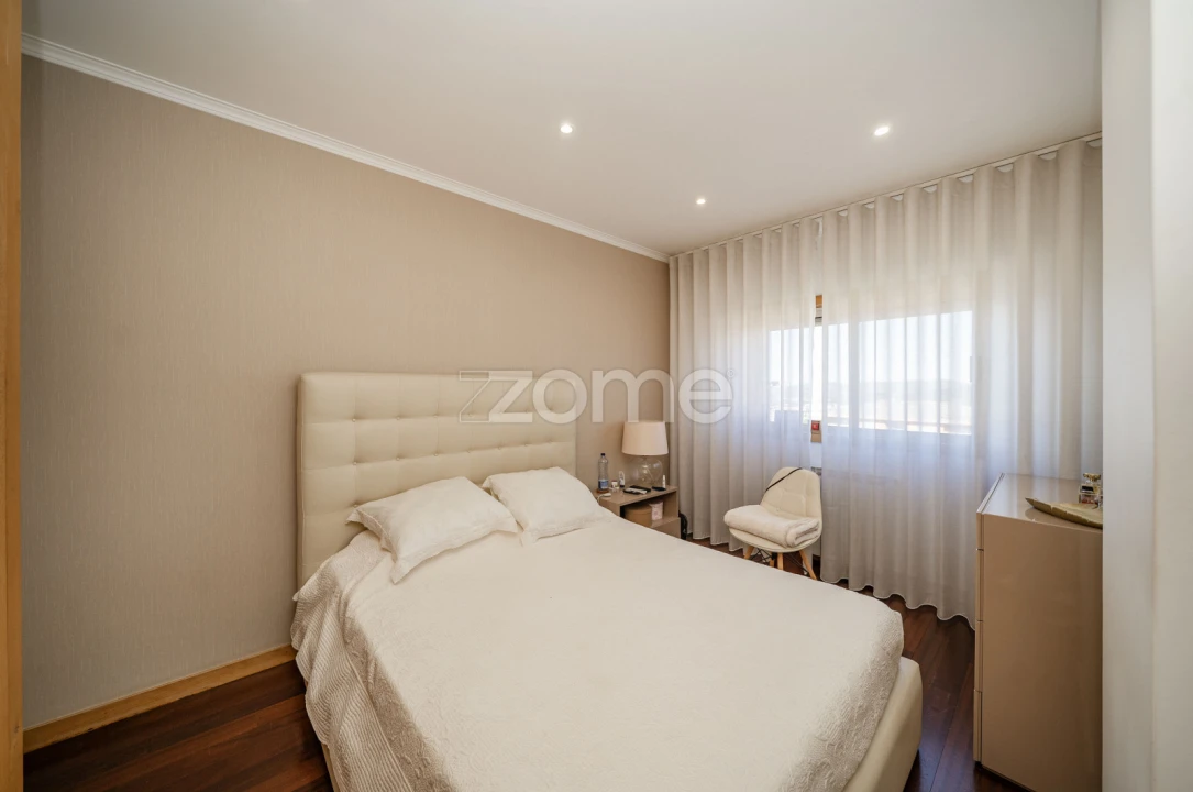 Moradia T3 para Venda em Creixomil Foto 30
