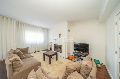 Moradia T3 para Venda em Creixomil