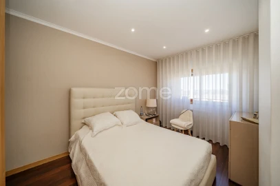 Moradia T3 para Venda em Creixomil
