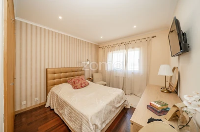 Moradia T3 para Venda em Creixomil