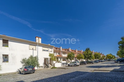 Moradia T3 para Venda em Creixomil