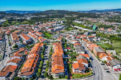 Moradia T3 para Venda em Creixomil