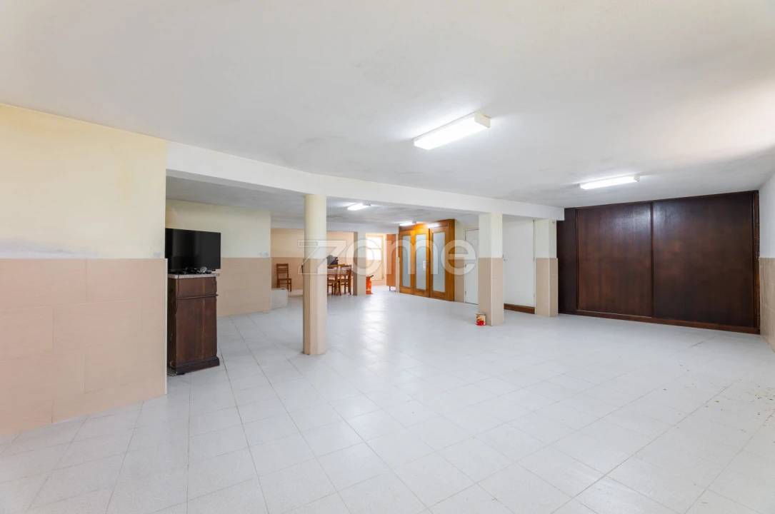 Moradia T5 para Arrendamento em Merelim (São Paio), Panoias e Parada de Tibães Foto 33