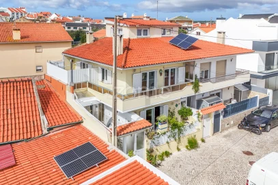 Moradia T4 para Venda em São Domingos de Rana