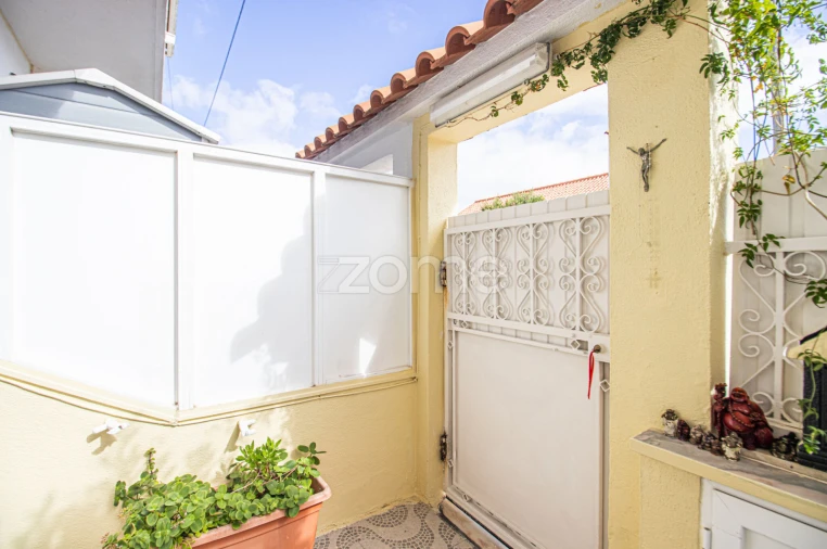 Moradia T4 para Venda em São Domingos de Rana Foto 41