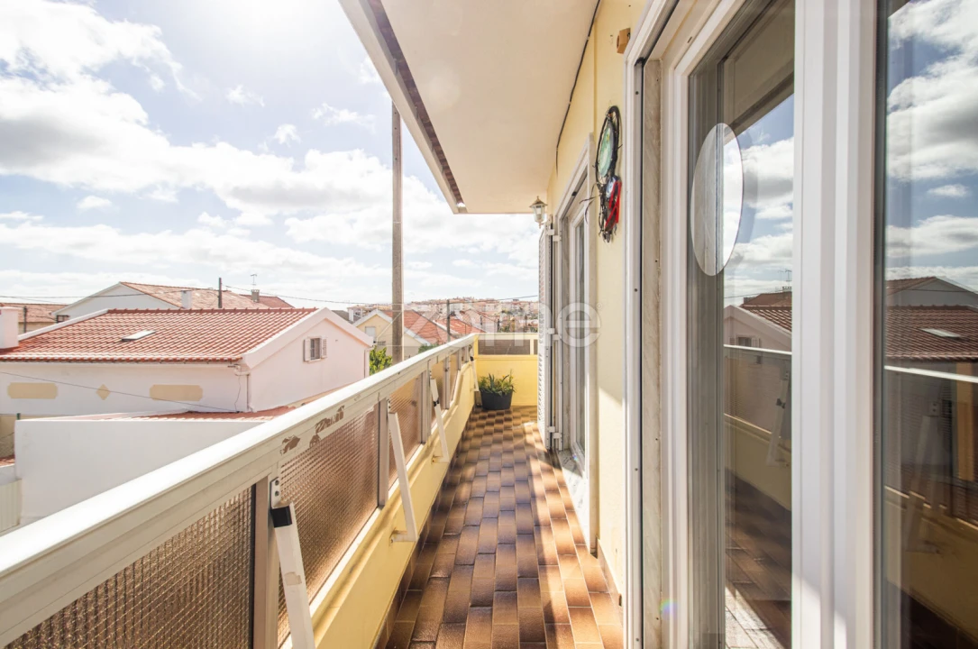 Moradia T4 para Venda em São Domingos de Rana Foto 36