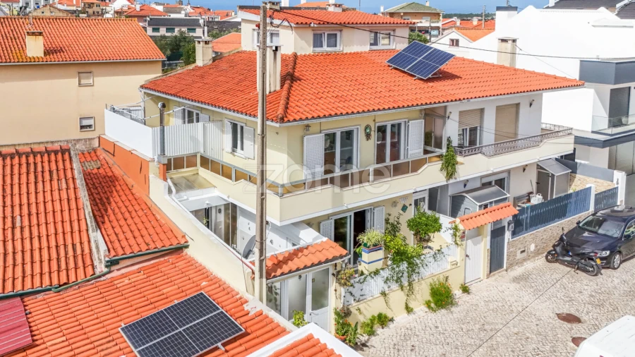 Moradia T4 para Venda em São Domingos de Rana