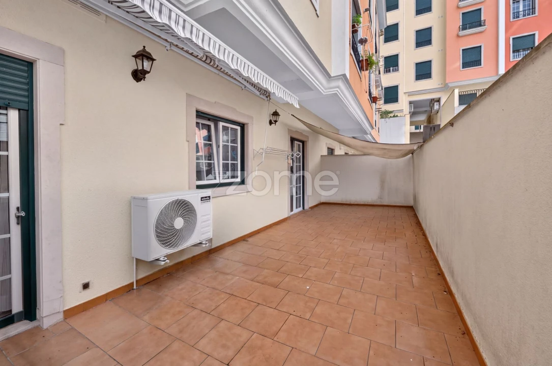 Apartamento T3 para Arrendamento em Águas Livres Foto 30