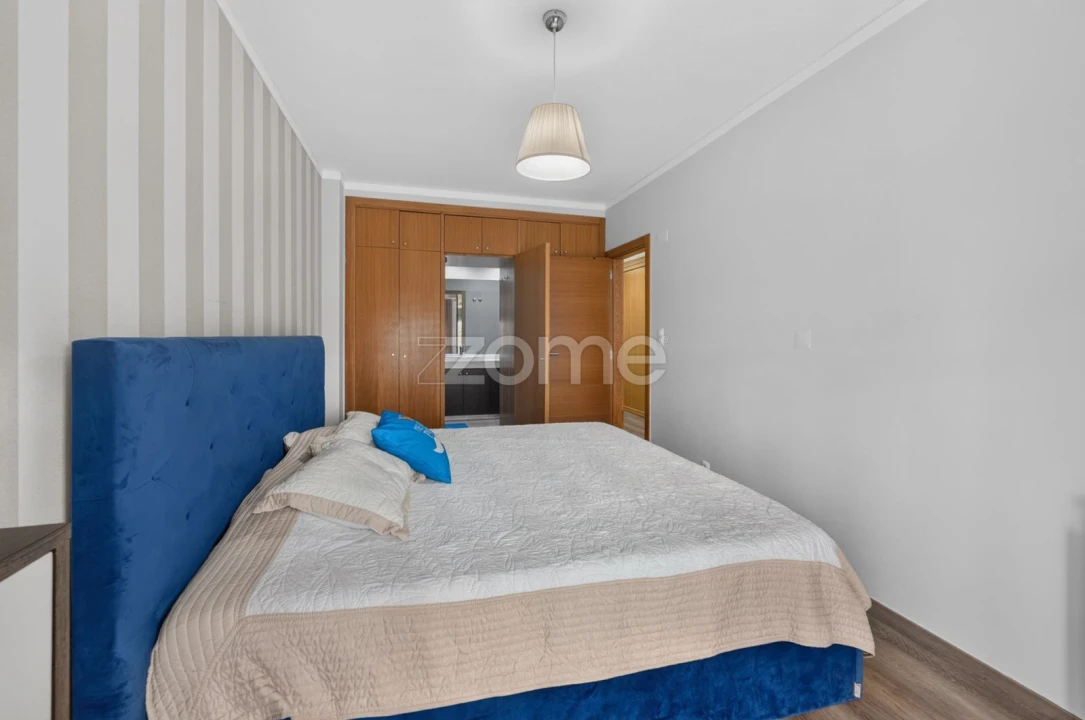 Apartamento T3 para Arrendamento em Águas Livres Foto 18