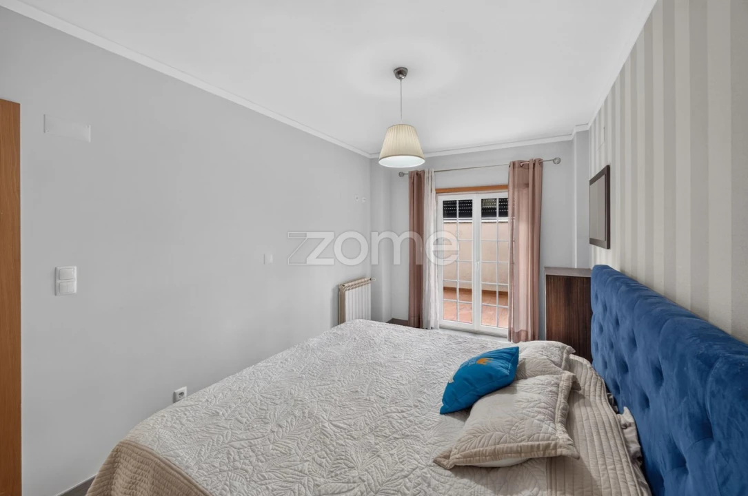 Apartamento T3 para Arrendamento em Águas Livres Foto 19