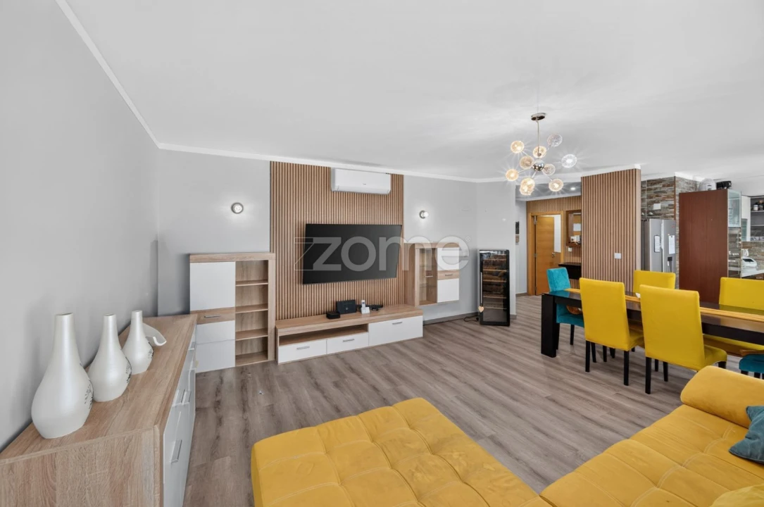 Apartamento T3 para Arrendamento em Águas Livres Foto 4