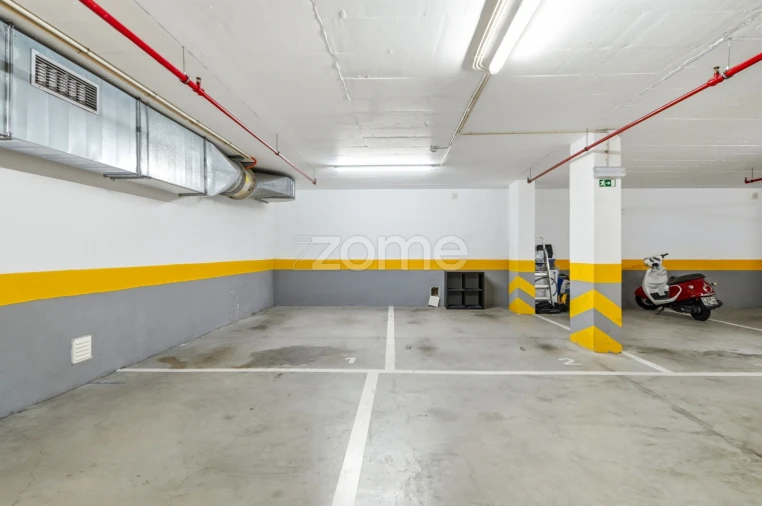 Apartamento T3 para Arrendamento em Águas Livres Foto 49