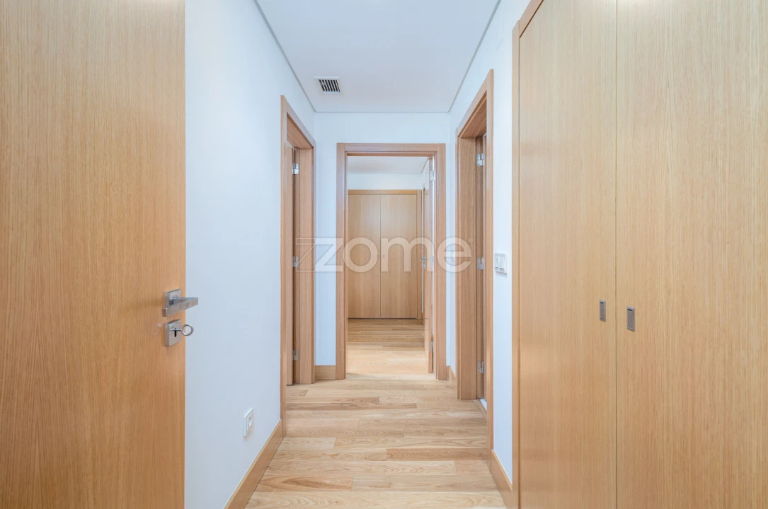 Apartamento T2 para Arrendamento em São Domingos de Benfica Foto 11