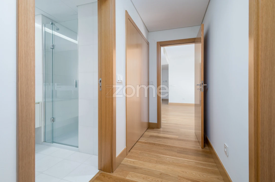Apartamento T2 para Arrendamento em São Domingos de Benfica Foto 19