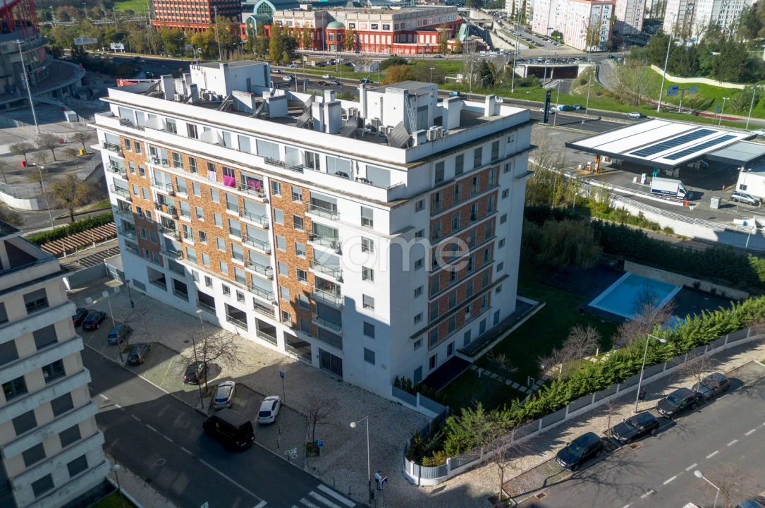 Apartamento T2 para Arrendamento em São Domingos de Benfica Foto 1