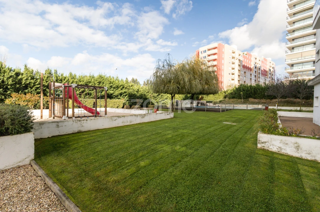 Apartamento T2 para Arrendamento em São Domingos de Benfica Foto 29