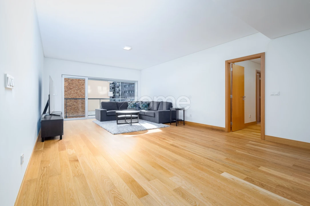 Apartamento T2 para Arrendamento em São Domingos de Benfica Foto 2