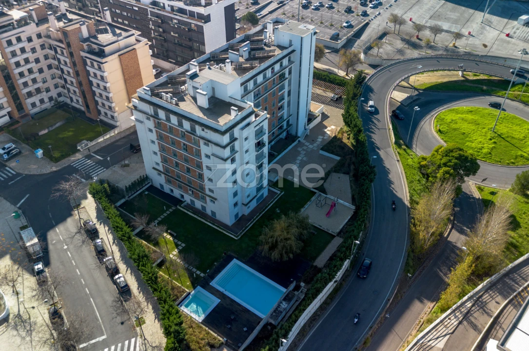 Apartamento T2 para Arrendamento em São Domingos de Benfica Foto 34