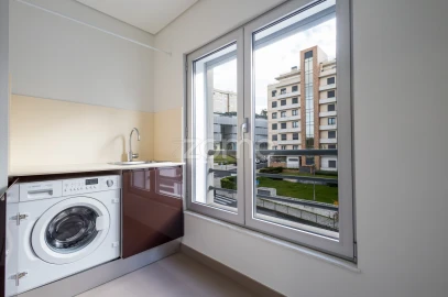 Apartamento T2 para Arrendamento em São Domingos de Benfica