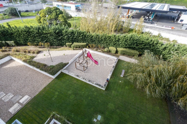 Apartamento T2 para Arrendamento em São Domingos de Benfica Foto 28