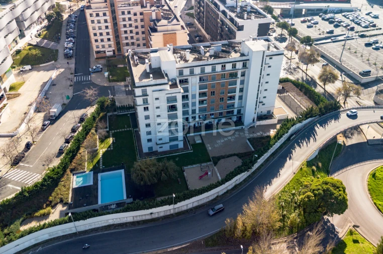 Apartamento T2 para Arrendamento em São Domingos de Benfica Foto 35